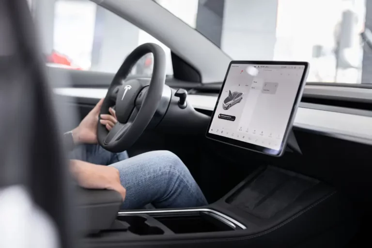 Is Your Tesla Premium Connectivity Not Working