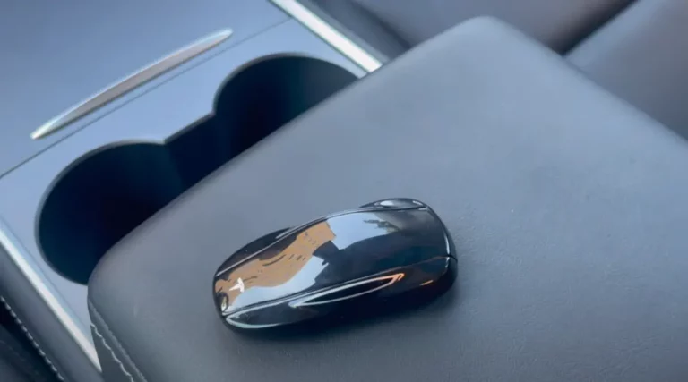 5 Causes Your Tesla Key Fob not Working (Problems Solved!) Tesla Key Fob not Working